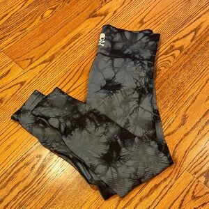 Soulcycle Woman’s Skull Tie Dye Leggings Size M
